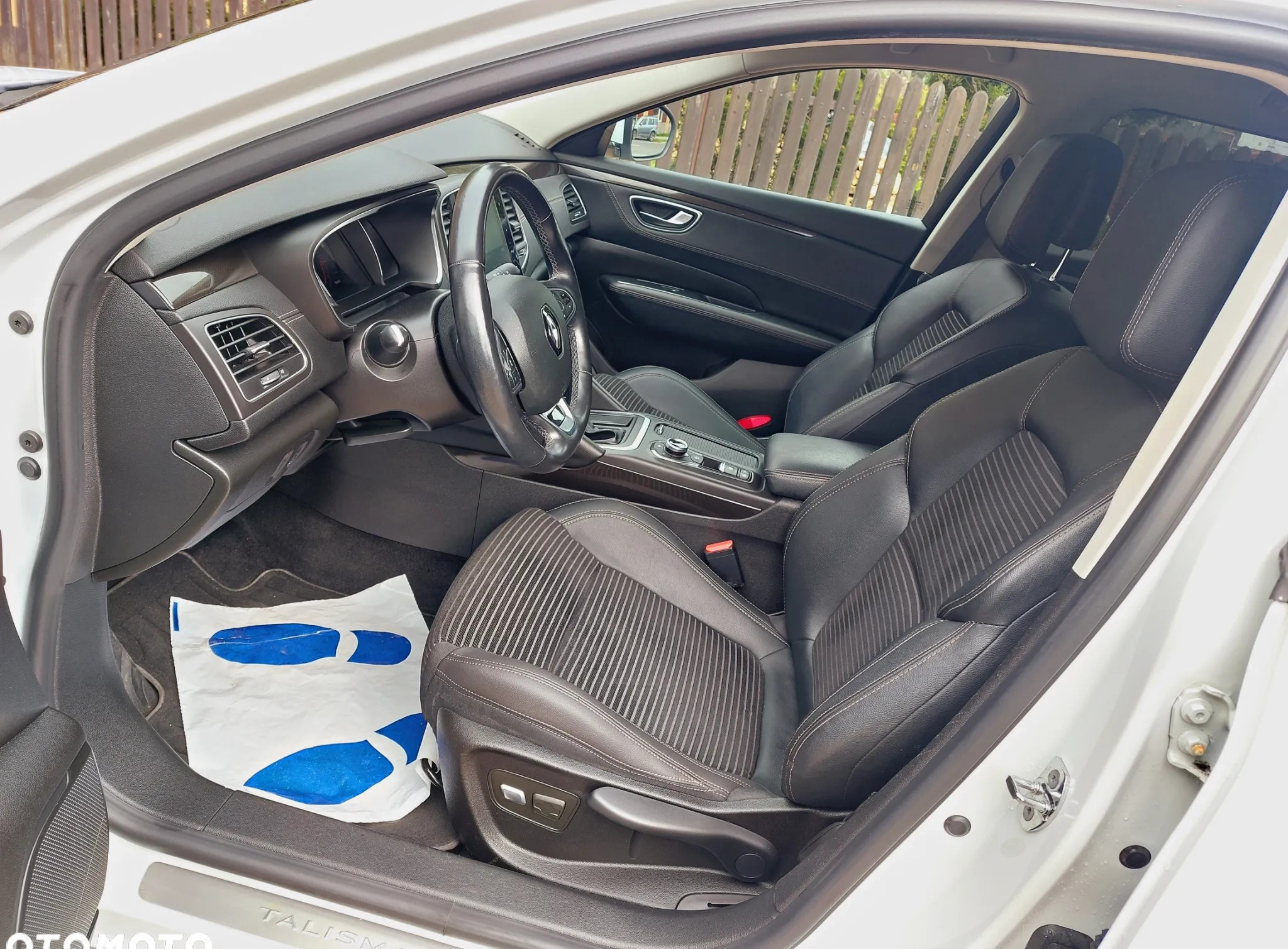 Renault Talisman cena 69900 przebieg: 166000, rok produkcji 2019 z Zawiercie małe 781